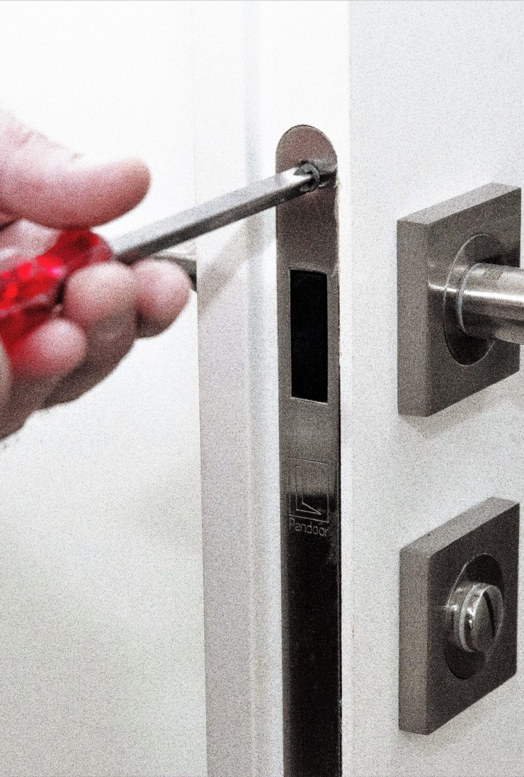 door lock fixing