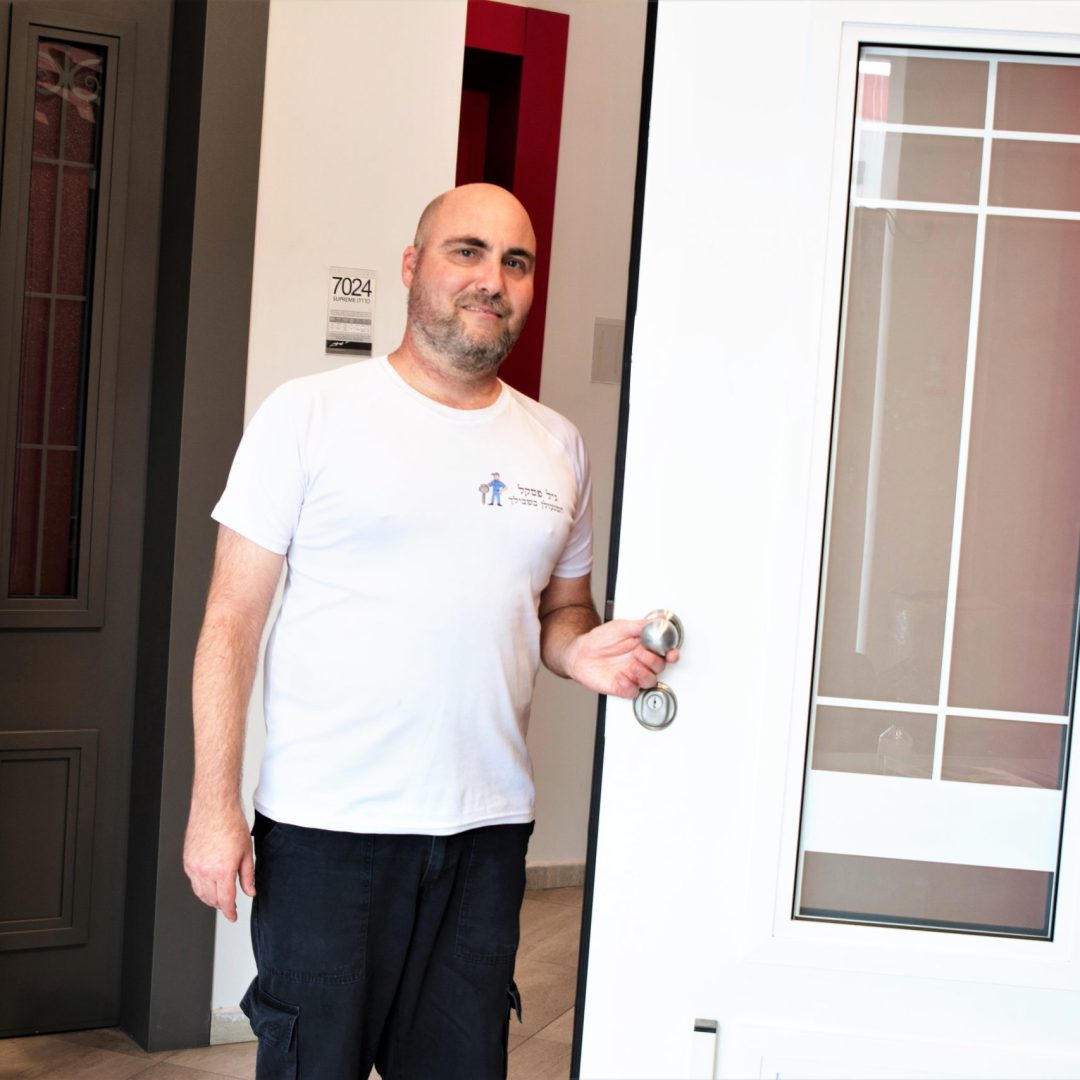 גיל פסקל המנעולן בשבילך באזור השרון והסביבה